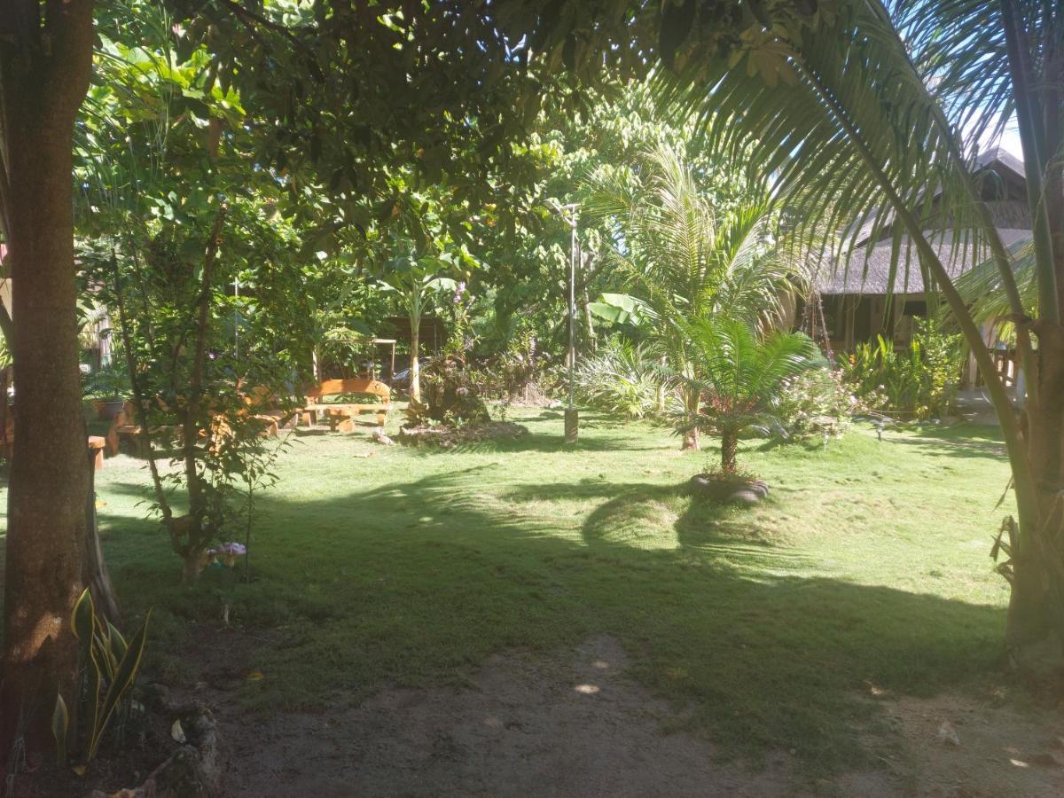 Gardenview Homestay Siargao 제너럴 루나 외부 사진